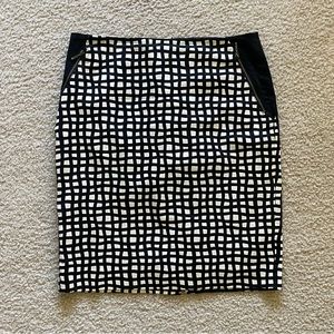 The Limited black and white pencil skirt, 8